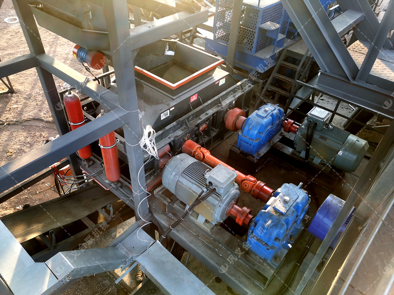 砂石级配不合理拖垮混凝土质量？液压对辊制砂机能否破解这一难题？