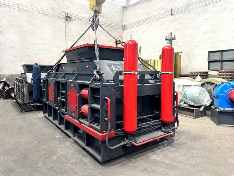 砂石级配不合理拖垮混凝土质量？液压对辊制砂机能否破解这一难题？