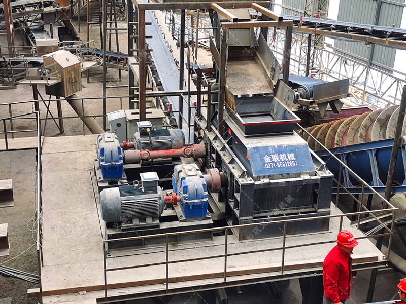 高硬度物料制砂效率低、损耗大?对辊破碎机轻松实现“流畅高产” 高硬度物料制砂效率低、损耗大?对辊破碎机轻松实现“流畅高产”